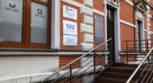 Dodatkowe 3,5 mld zł dla NFZ na rozliczanie z placówkami medycznymi. Pierwsze regiony podpisują umowy