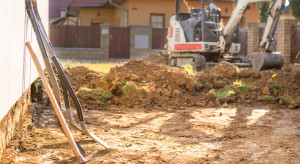 Zatory w urzędach, chaos na rynku. Właściciele próbują jak najszybciej sprzedać działki