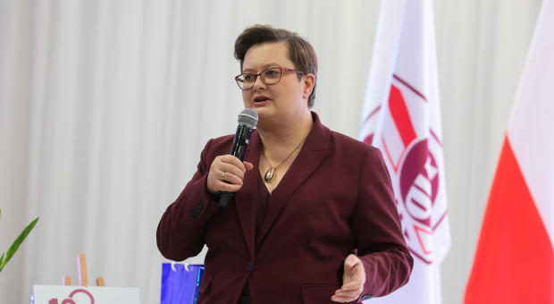 Zmiany wchodzą do szkół mimo protestów. Zacznie się już w 2026 r.