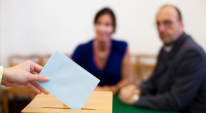 Sekretarz w komisjach wyborczych to dobry pomysł. Powiaty mają jednak kilka wątpliwości