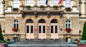 Samorządy nie dbają wystarczająco o pracowników. Ponad połowa chce odejść