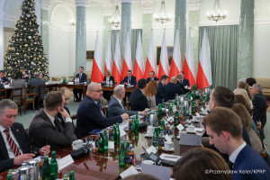 Ostra wojna o zmiany w oświacie. 6 lat chaosu w szkołach, ale warto?