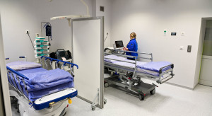 NFZ szuka oszczędności. W 2026 r. szpitale dostaną mniej pieniędzy za niektóre zabiegi