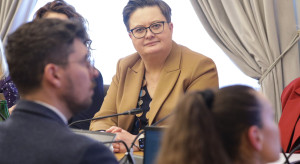 Droższe podręczniki szkolne i większe dopłaty. MEN podnosi limity