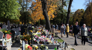 Niejasności w cmentarnych cennikach. Rozbieżne orzecznictwo niesie poważne ryzyko