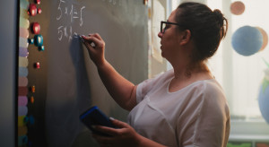 Nauczyciele dostaną dodatek do emerytury. Trzeba się o niego upomnieć w ZUS