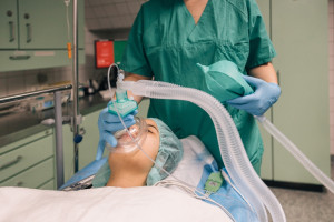 W szpitalach brakuje anestezjologów. To nie tylko lekarze "od usypiania"