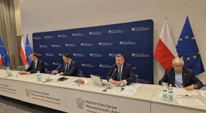 Rząd zasypany propozycjami zmian przepisów. Samorządowcy przekazali kolejny pakiet deregulacyjny