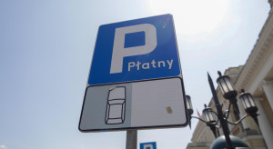 W uzdrowiskach płatne strefy parkowania przez cały tydzień. Gminy apelują do rządu