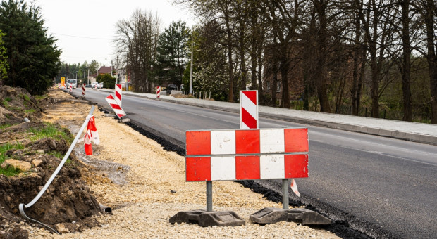 Brakuje pieniędzy na inwestycje i bieżące naprawy. Mieszkańcy latami czekają na remonty