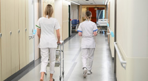 Szpitale pod ścianą. Protestują, bo wkrótce "wynagrodzenia zjedzą całą składkę zdrowotną"