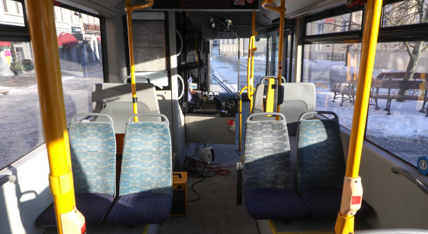 Alarm w usługach publicznych. Brakuje kierowców, nauczycieli i lekarzy, a będzie gorzej