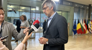 Kolejki do "Czystego Powietrza". Sprawdzanie wniosków przyspieszy