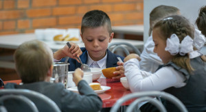 Dofinansowania do szkolnych posiłków. Rząd zmieni zasady oceny wniosków samorządów