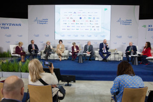 NFZ bez „planu B” na podwyżki. Pracownicy ochrony zdrowia to nie koszt ani problem systemu