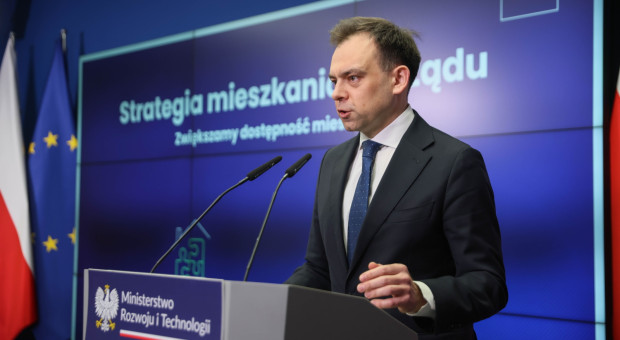 Rząd zakontraktuje budowę i remonty 18 tys. mieszkań. "Zwiększamy finansowanie"