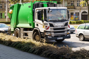 Koniec z wożeniem tekstyliów. Mobilny PSZOK odbierze odpady z osiedli