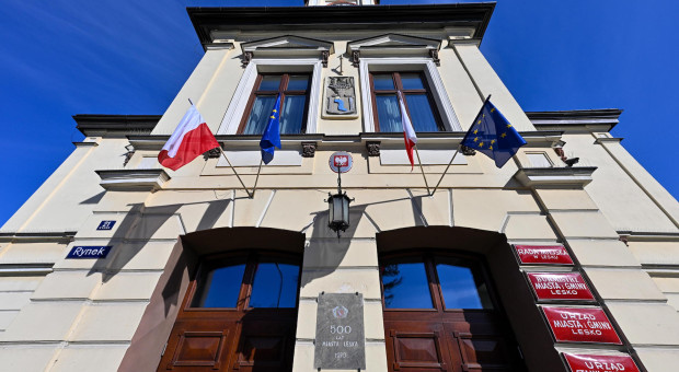 Kryzys nie omija administracji publicznej. Rośnie problem z pozyskiwaniem wykwalifikowanych kadr