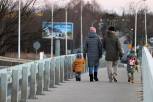 Problemy z 800+ na dzieci z par polsko-cudzoziemskich. Sąd Najwyższy zajął stanowisko