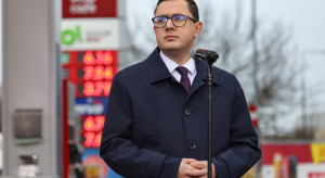 Rząd może wprowadzić limity tankowania. Do 1 lub 2 wizyt na stacji paliw