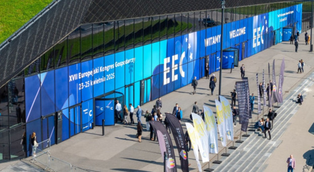 Coraz więcej opcji przemieszczania się, ale rosną też potrzeby. O mobilności na EEC 2026