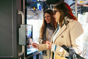 Ułatwili życie kierowcom, teraz powinni też pasażerom? Apele o zmiany w transporcie