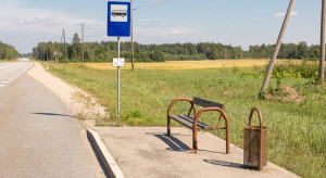 Droższe paliwo może wstrzymać usługi publiczne. Gminy ostrzegają przed lawiną żądań