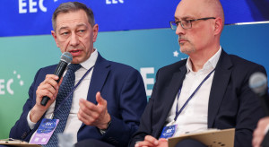 "Rząd ładowarek pod blokami". Elektromobilność ma szansę wejść pod strzechy