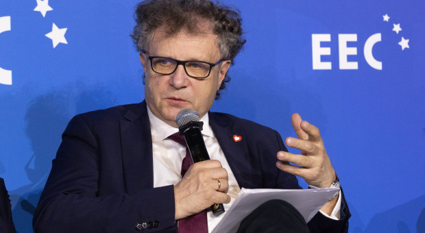 Metropolie liczą na podpis prezydenta. We wtorek pierwsze czytanie ustawy