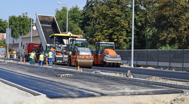 Samorządy dostaną więcej pieniędzy na drogi. Takich zmian rząd jeszcze nie wprowadzał