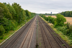 Pociągi pojadą tędy 350 km/h. Rozpoczyna się budowa ważnej linii kolejowej