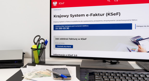 Brak not korygujących, kaucja za butelki i inne koszmary KSeF. Ekspert odpowiada samorządom