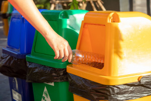 Recykling wymknął się spod kontroli. Zaczynamy uzależniać się od odpadów