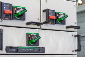 Zakaz montażu w mieszkaniach i na balkonach. Lokatorzy nie skorzystają z energii