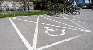 Nie ma zgody na łagodzenie przepisów dotyczących kart parkingowych. Roszczenia będą kosztowne