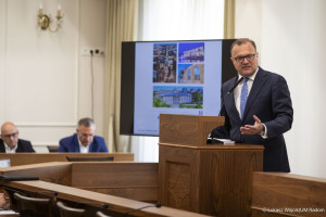 Czarne chmury nad prezydentem z KO. Polska 2050 też chce referendum