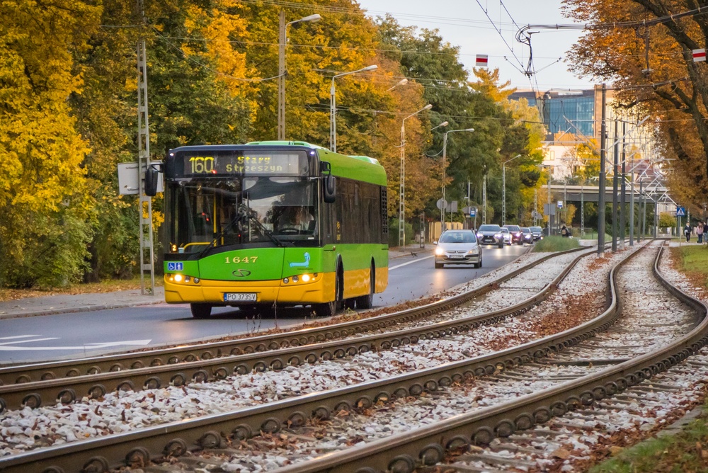 ZTM w Poznaniu koncentruje się na organizacji komunikacji zbiorowej, starając się, by była maksymalnie dostępna, wygodna, ekologiczna i sprawna Fot. ratmaner / Shutterstock