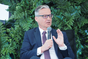 Miliardy na schrony, cyberbezpieczeństwo i infrastrukturę. Środki dla gmin i biznesu