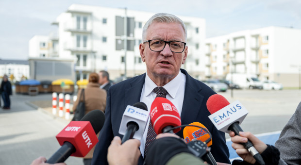 Straszyli go kwasem, dziś rzucili tortem. Jaśkowiak ostrzega i przywołuje tragedię Adamowicza