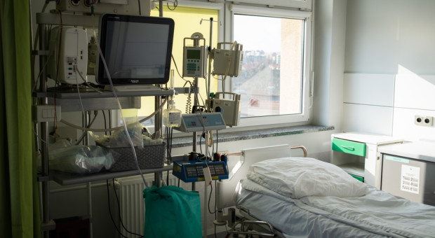 Co trzeci mały szpital do likwidacji. Lekarz: trzeba je zamienić w ZOL-e i hospicja