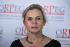 Nauczyciel w rok zarobi tyle, ile lekarz w miesiąc. "Patologia systemu"