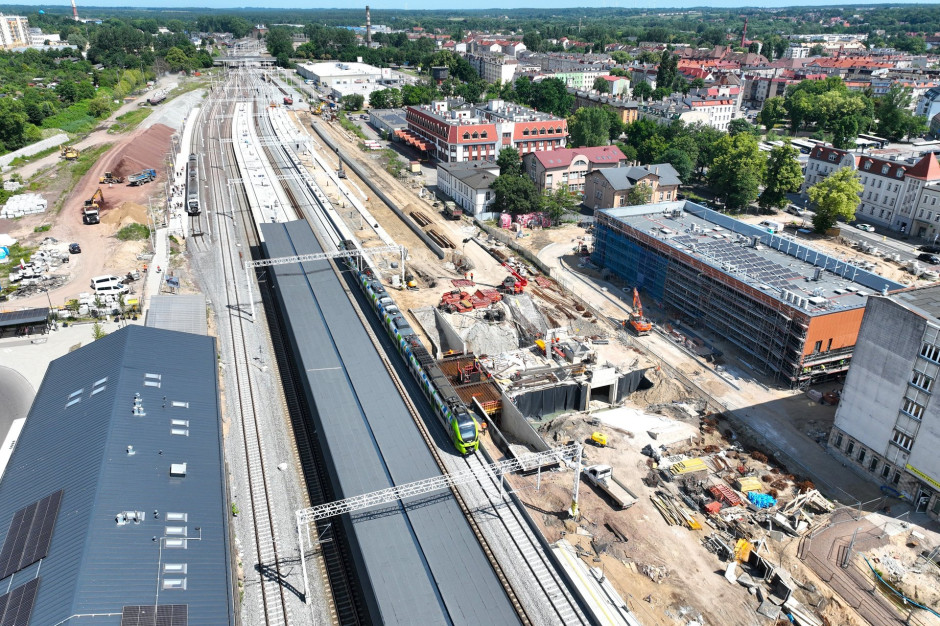 Nowe perony, wiadukty i torowiska. Pociągi pojadą z prędkością 200 km/h