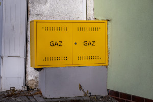 Ceny gazu spadają, ale niepokój wisi w powietrzu. Na jaw wychodzi kruchość dostaw