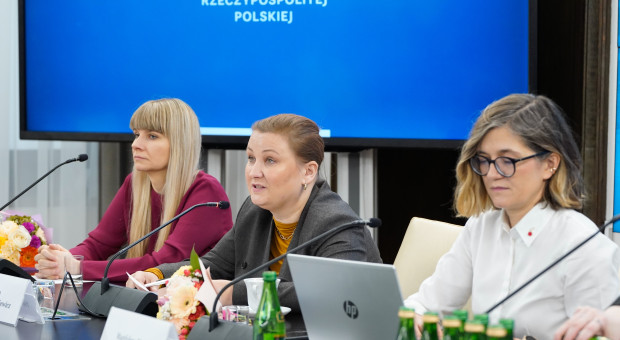 Koniec zmian dotacji w trakcie roku. MEN zmienia zasady dla szkół niepublicznych