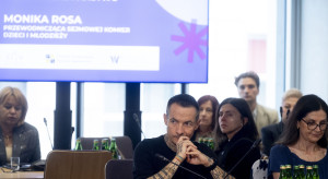 Nauczyciel musi być pewny zdobytych kwalifikacji. Tak jak jego dyrektor i kurator oświaty