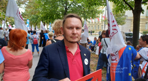 Rząd straci poparcie nauczycieli. Na wstępie więcej zarobią w sieciówce