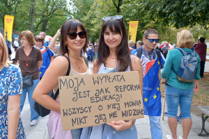 Nauczyciele zepchnięci na margines. W 2027 r. osiągną historyczne dno