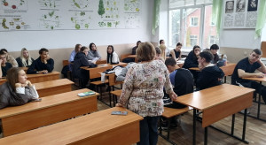 Nowe przepisy mają chronić nauczycieli. Związki mówią o „inkwizytorze”