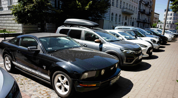 Parkowanie droższe, rotacja większa. Miasta liczą wpływy z nowych stref