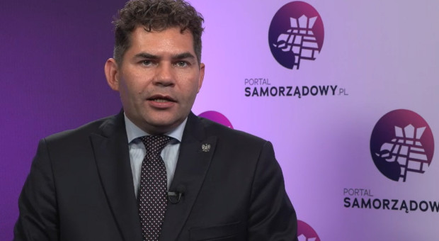 Lucjusz Nadbereżny ostrzega przed kryzysem finansów. "Ta ustawa zabije samorząd"